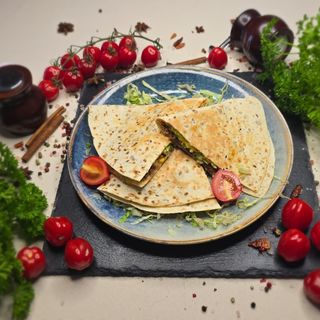 Quesadilla con Carne