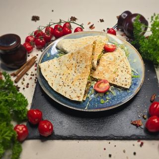 Quesadilla con Pollo