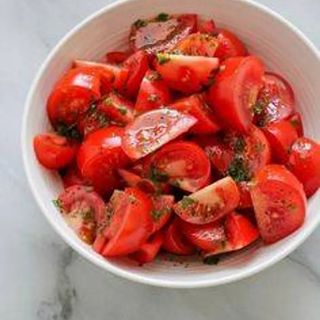 Salata de Rosii