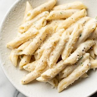 Penne cu sos Alb