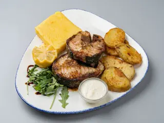 Sturion prăjit / grătar
