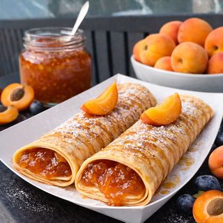 Clatita cu Dulceata de Caise