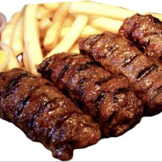 MITITEI DE CASA PUFOSI CU CARTOFI PRAJITI SI MUSTAR