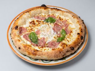 Pizza No. 1 - Carbonara Ø32cm