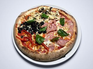 Pizza No. 3 - Quattro stagioni