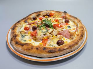 PIZZA NO. 18 - POLLO E GORGONZOLA