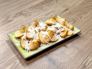 Cartofi prăjiți spirală (sidewinders) cu parmezan