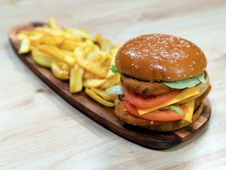 Meniu Double Chicken Burger - 510 g