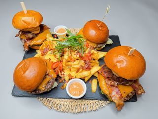 The Burgers Collection - All in one cast!