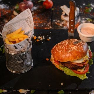 BURGER VITA + CARTOFI 150G