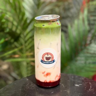 Matcha Strawberry Ice Latte 330 ml