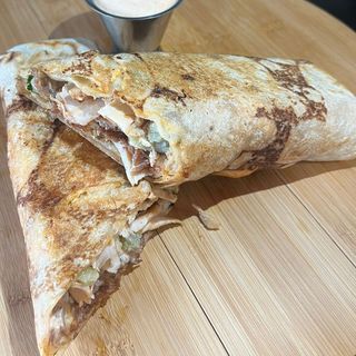 Shaorma Arăbească de Pui + Sos Cremă de Usturoi