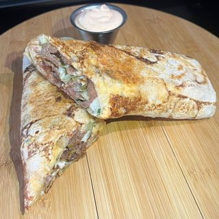 Shaorma Arăbească de Vită + Sos Mixt