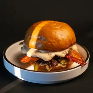 MENIU THE BACONATOR SMASHED BURGER