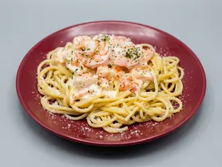 Spaghete cu creveți și smântână