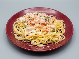 Spaghete cu creveți și smântână