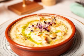 Gratin de pui cu ciuperci de pădure 700g (2 portii)