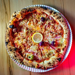 Pizza Tonno e Cipola Ø32cm