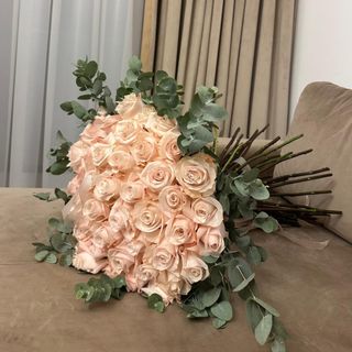 51 de trandafiri roz — Tender Bloom