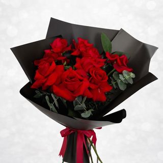 Red Desire – Buchet de 7 Trandafiri Roșii