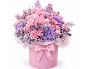 Rosée Royale – Aranjament floral în cutie catifea roz