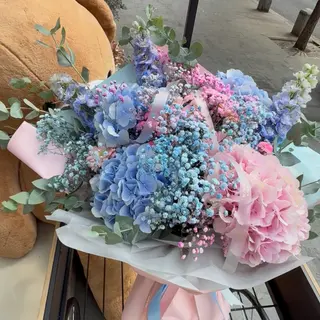 Pastel Cloud - Buchet luxury pastel cu hortensii si gypsophila colorata