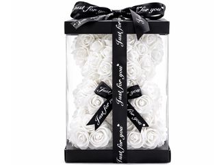 Ursulet din Trandafiri Albi 25 cm in Cutie Cadou – Cadou Romantic Premium