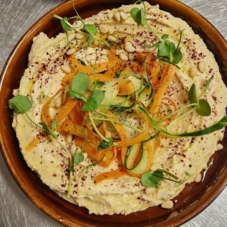 Vegetables hummus