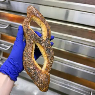 Pretzel  Fougasse
