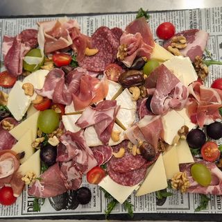Platou Antipasto (3-4 persoane)