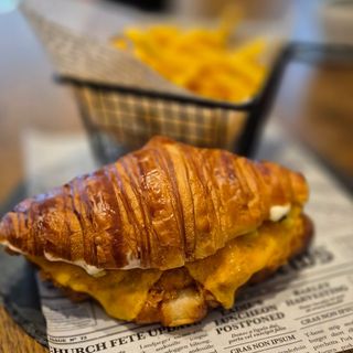 Croissant Crispy Chicken 