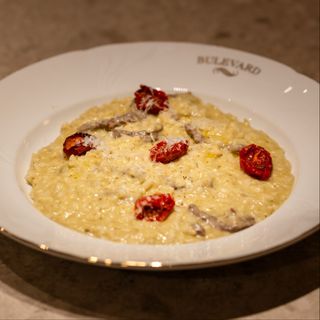 RISOTTO CON FUNGHI E TARTUFO