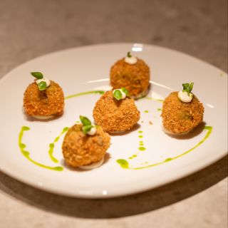 ARANCINI CON FUNGHI E TARTUFO