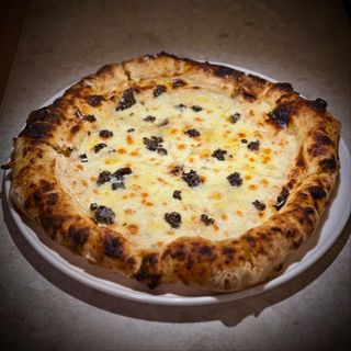 Pizza Tartufata