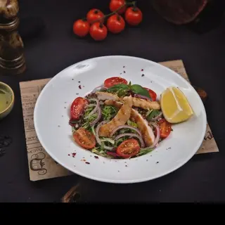 Salată cu Piept Pui