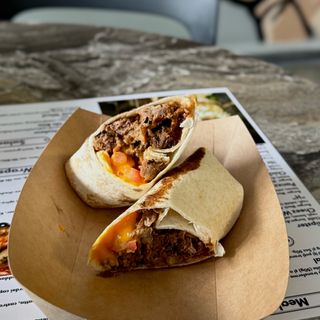 Deal Pulled Beef-Pork Wrap