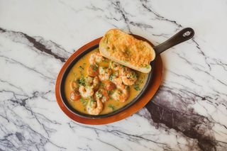 Creveți în sos de unt