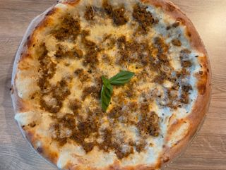 Pizza Bolognese