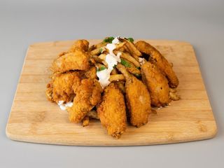 Box aripioare 5 buc+ cartofi prajiti