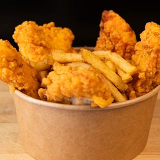 Box crispy 3 buc+ cartofi prajiti