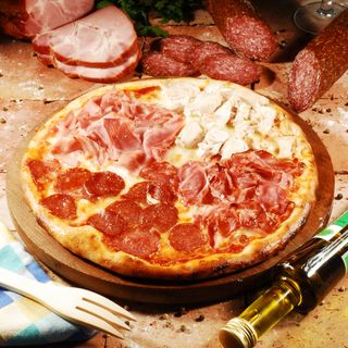 Pizza Quattro Carni Ø30cm