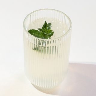 Limonadă de Mentă și Soc