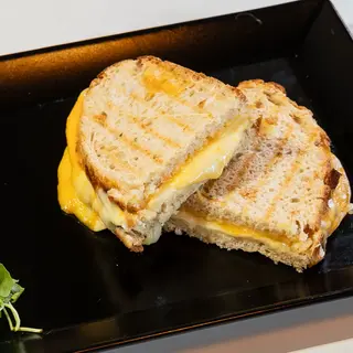 Grilled Cheese 4 Formaggi