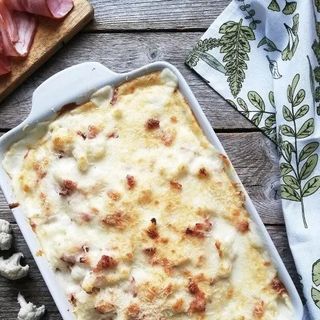 Cartofi bacon si mozzarela