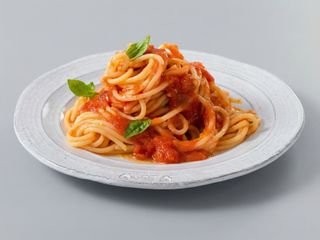Spaghete - Penne al pomodoro