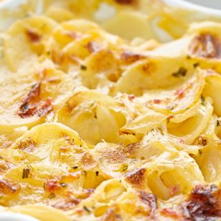Cartofi gratinati