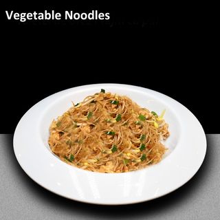 Noodles mic cu legume 小分蔬菜炒粉干