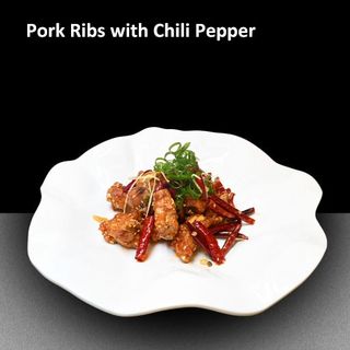 Coaste de Porc cu Usturoi Picante 辣炒蒜香排骨 