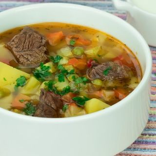 Bors cu carne de vita -300 g