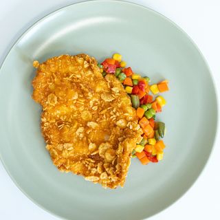 Snitel de pui cu fulgi 